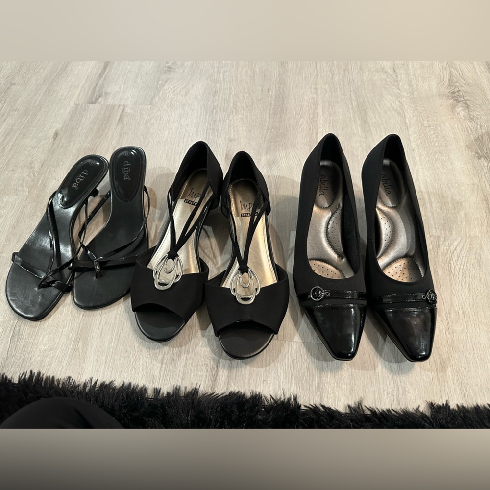 Women’s size 8 shoes